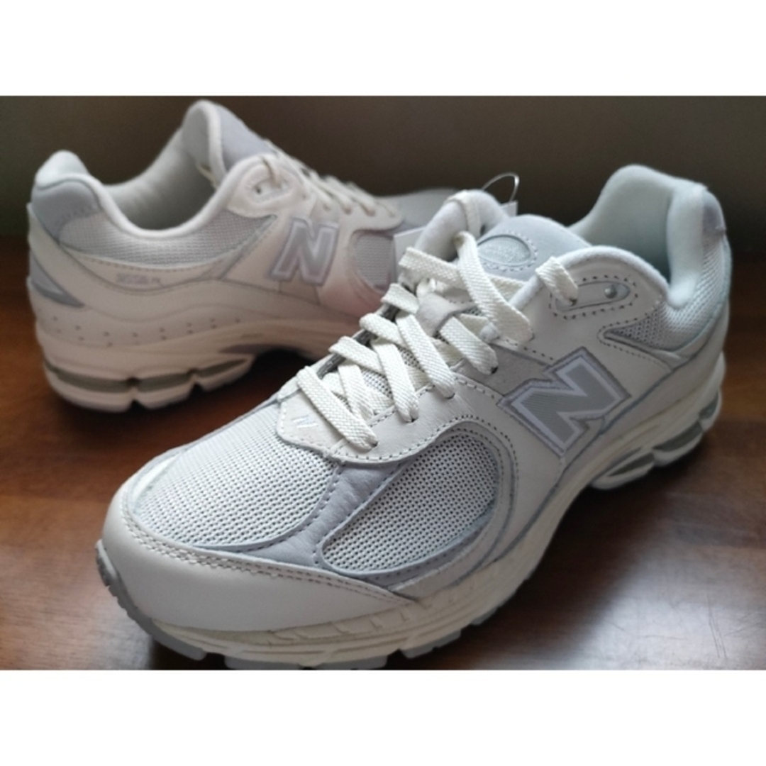 New Balance(ニューバランス)の④希少【公式限定モデル】ニューバランス M2002RWP 24.5cmWHITE レディースの靴/シューズ(スニーカー)の商品写真