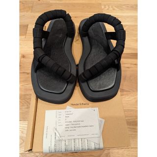 【新品】Hender Schemeエンダースキーマ curvaceousサンダル
