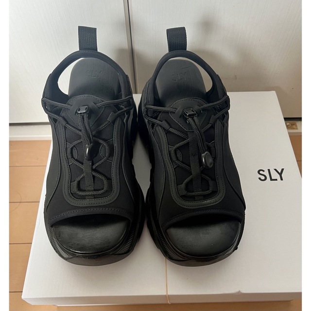 SLY(スライ)のSLY CHUNKY TECH SNEAKER サンダル(M) レディースの靴/シューズ(サンダル)の商品写真