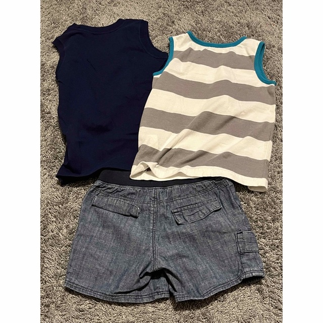 Old Navy(オールドネイビー)のOLDNAVY タンクトップ2枚&ショートパンツ キッズ/ベビー/マタニティのキッズ服男の子用(90cm~)(Tシャツ/カットソー)の商品写真