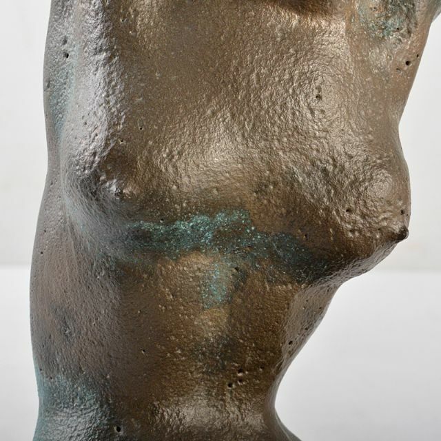 彫刻家　安藤菊男作　ブロンズ像　裸婦像　女性像　重さ約3.7kg　M　R5865