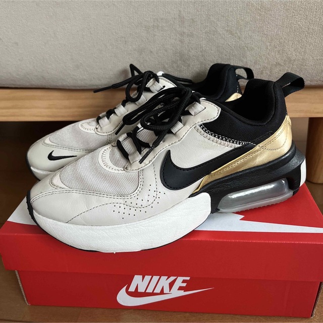 NIKE ナイキ  エアマックス  AIR MAX ヴェローナ　24.5㎝