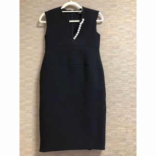 バーニーズニューヨーク(BARNEYS NEW YORK)の【未使用品】YOKOCHAN ノースリーブワンピース　36黒(ひざ丈ワンピース)