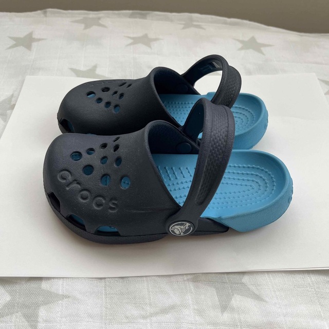 CROSS(クロス)のCROCS キッズサンダル　C9   16.5cm キッズ/ベビー/マタニティのキッズ靴/シューズ(15cm~)(サンダル)の商品写真