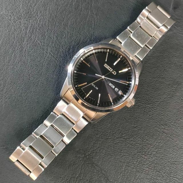 極美品【稼働品】SEIKO セイコー V158 ブラック シルバー ソーラー