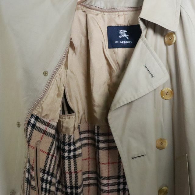 BURBERRY(バーバリー)のバーバリーロンドントレンチコートライナー付き(ベージュ) Burberry  レディースのジャケット/アウター(ロングコート)の商品写真