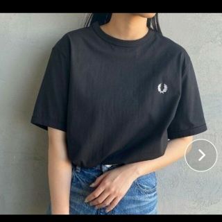 フレッドペリー(FRED PERRY)のFRED PERRY　黒　ワンポイント(Tシャツ(半袖/袖なし))