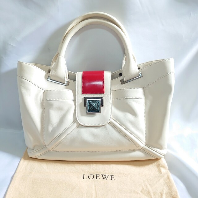 LOEWE ハンドバッグ アイボリーレディース