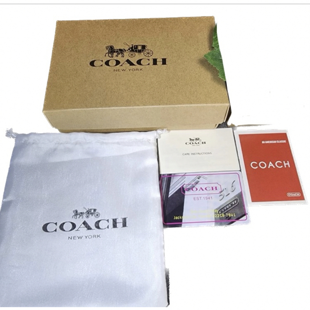 COACH(コーチ)の【未使用・付属品完備】コーチ COACH 2つ折り財布 ストロベリー ウォレット レディースのファッション小物(財布)の商品写真