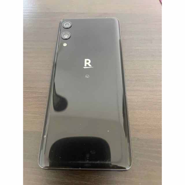 Rakuten(ラクテン)のRakuten Hand P710 SIMフリー　ジャンク品 スマホ/家電/カメラのスマートフォン/携帯電話(スマートフォン本体)の商品写真