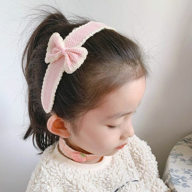 子ども　キッズ　ベビー　ヘアアクセサリー　マジックテープ　カチューシャ　ピンク キッズ/ベビー/マタニティのこども用ファッション小物(その他)の商品写真