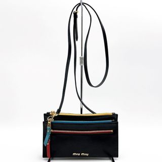 ミュウミュウ ミニバッグの通販 300点以上 | miumiuを買うならラクマ