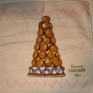 ラデュレ(LADUREE)の新品未使用。ラデュレタオルハンカチ(ハンカチ)