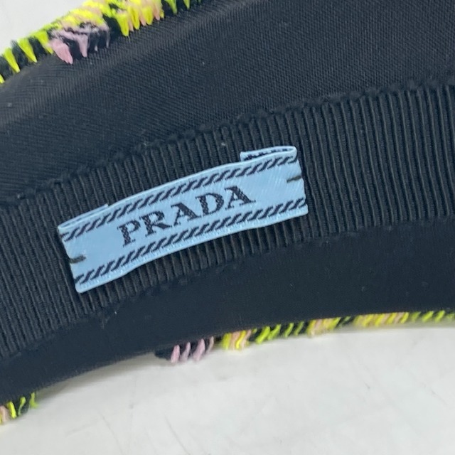 PRADA - プラダ PRADA トライアングルロゴ 三角ロゴ プレート PRADA - プラダ PRADA トライアングルロゴ 三角ロゴ プレート