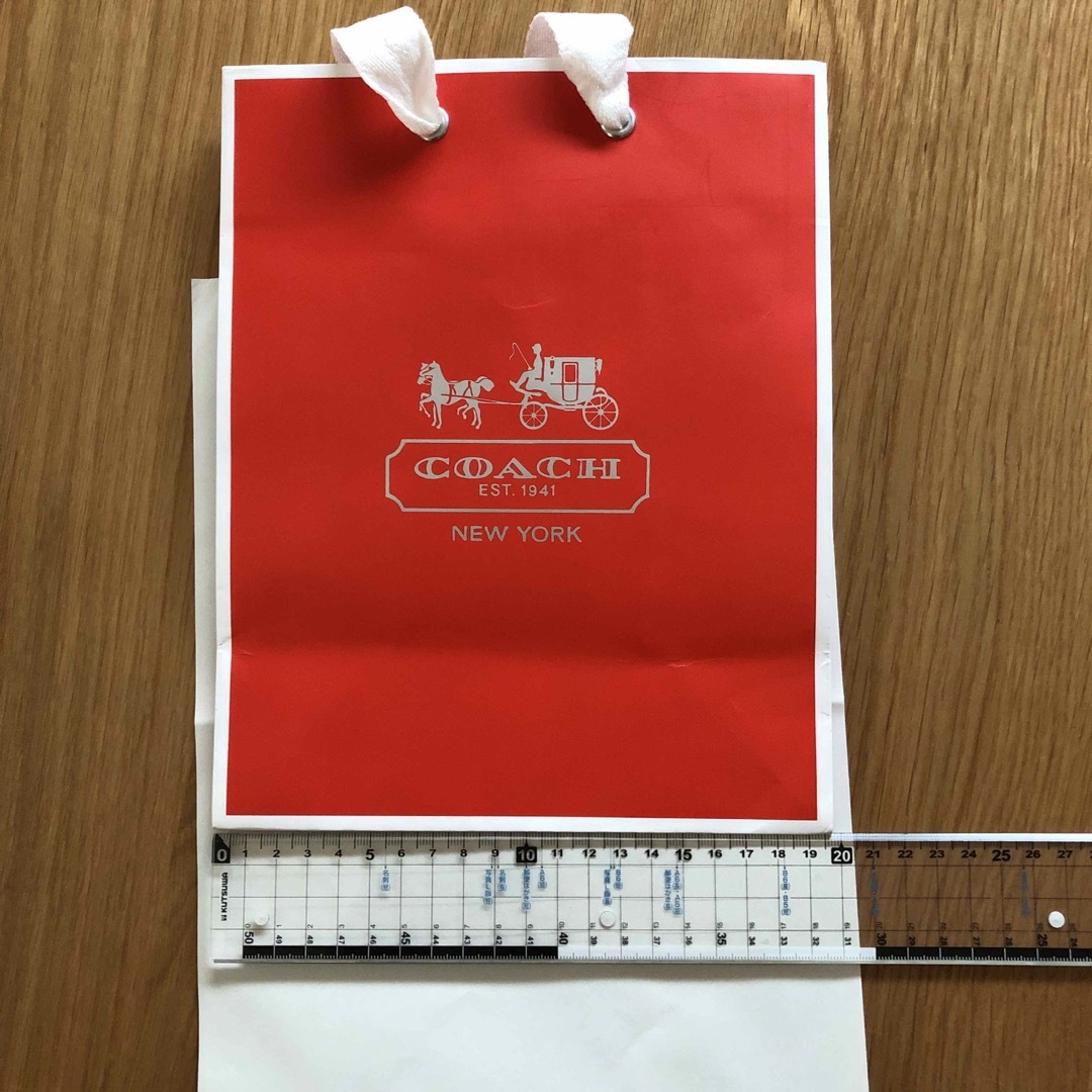 COACH(コーチ)のCOACH  紙袋 レディースのバッグ(ショップ袋)の商品写真