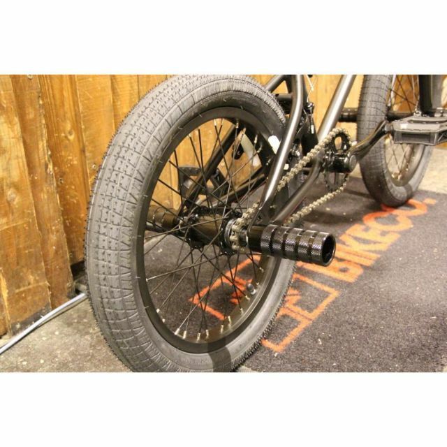 送料無料BMX 16インチ TNB PLUG 16 FAT TIRE BLACK | linnke.com.br