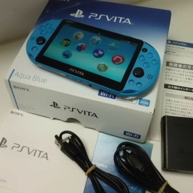 PlayStation Vita(プレイステーションヴィータ)のPSVITA PCH-2000 Aqua Blue エンタメ/ホビーのゲームソフト/ゲーム機本体(携帯用ゲーム機本体)の商品写真