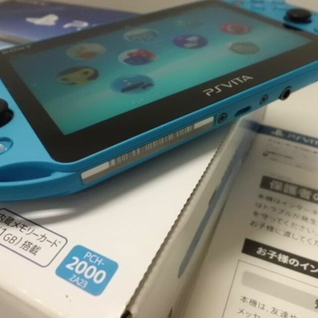 PlayStation Vita(プレイステーションヴィータ)のPSVITA PCH-2000 Aqua Blue エンタメ/ホビーのゲームソフト/ゲーム機本体(携帯用ゲーム機本体)の商品写真