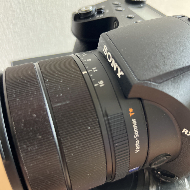 SONY(ソニー)のSONY Cyber-Shot RX DSC-RX10M4 スマホ/家電/カメラのカメラ(コンパクトデジタルカメラ)の商品写真