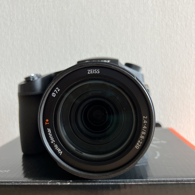 SONY(ソニー)のSONY Cyber-Shot RX DSC-RX10M4 スマホ/家電/カメラのカメラ(コンパクトデジタルカメラ)の商品写真