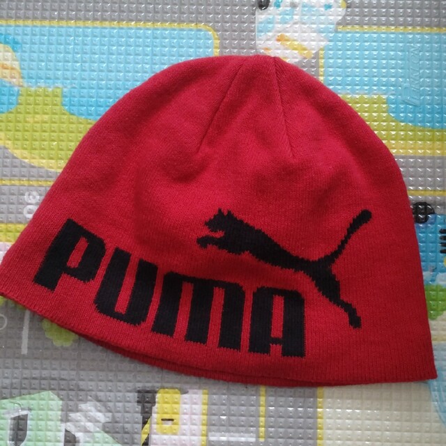 PUMA(プーマ)のプーマ　子供用　ニット帽 キッズ/ベビー/マタニティのこども用ファッション小物(帽子)の商品写真