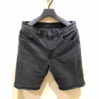 リーバイス(Levi's)のlevi's569 ブラックデニムショーツ W34(ショートパンツ)