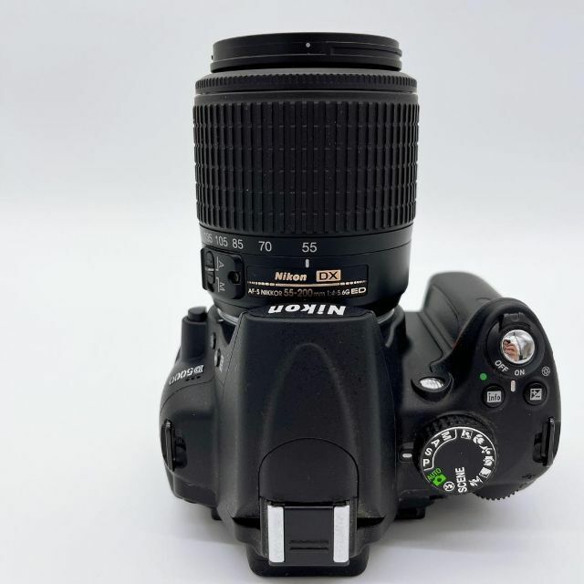 Nikon D5000 ズームレンズ付き デジタル一眼レフカメラ ショット数極小