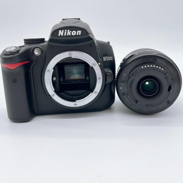 Nikon D5000 ズームレンズ付き デジタル一眼レフカメラ ショット数極小