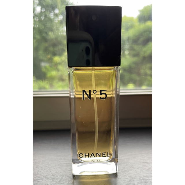 CHANEL(シャネル)のシャネル　CHANEL No.5 ナンバーファイブ　香水　50ml コスメ/美容の香水(香水(女性用))の商品写真
