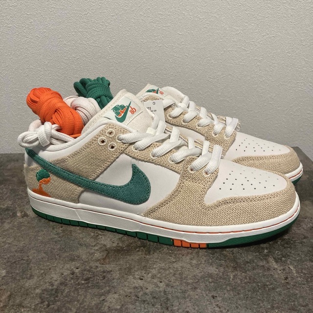 NIKE(ナイキ)のJarritos × Nike SB Dunk Low ナイキ ダンク ハリトス メンズの靴/シューズ(スニーカー)の商品写真