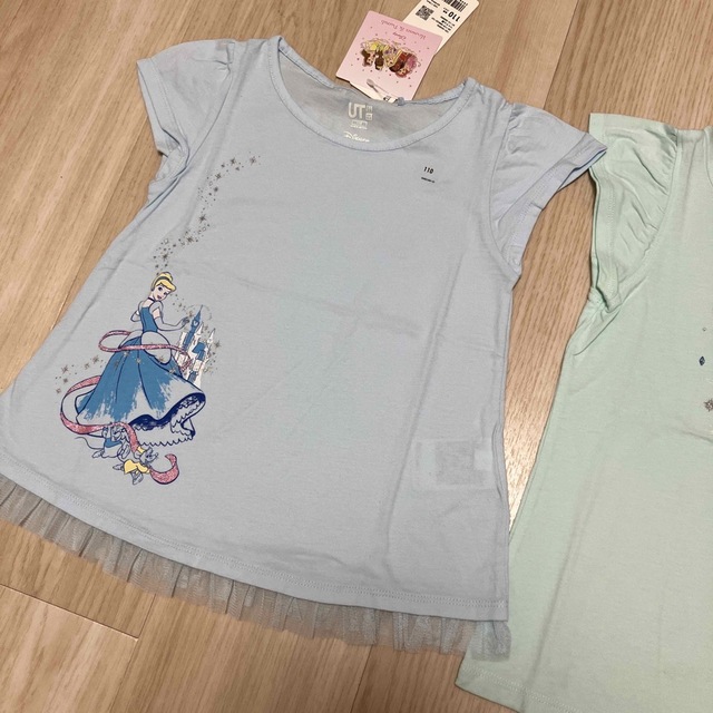 UNIQLO(ユニクロ)の【ラスト1セット】ユニクロ ディズニー　Tシャツ キッズ/ベビー/マタニティのキッズ服女の子用(90cm~)(Tシャツ/カットソー)の商品写真