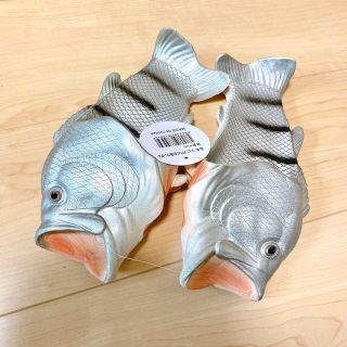 新品！お魚　サンダル　19.5cm 20cm シルバー　靴　スリッパ　リアル(サンダル)