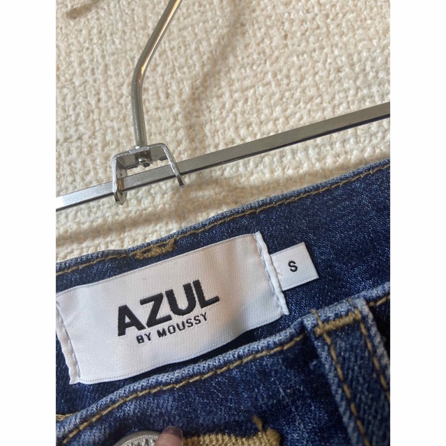 AZUL by moussy(アズールバイマウジー)のAZUL moussy デニムS レディースのパンツ(デニム/ジーンズ)の商品写真