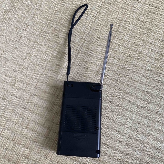 SONY(ソニー)のSONY ラジオ　ICF-P26 中古品　動作確認済み スマホ/家電/カメラのオーディオ機器(ラジオ)の商品写真