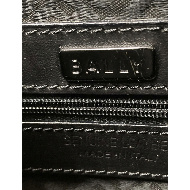 Bally(バリー)のBALLYショルダーバッグ 2wayバッグ レザー黒 ストラップ有り　袋付き レディースのバッグ(ハンドバッグ)の商品写真