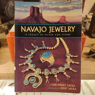 洋書 NAVAJO JEWELRY ナバホジュエリー アクセサリー カラー写真(ファッション/美容)