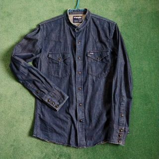 ラングラー(Wrangler)のWrangler　ウエスタンシャツ　デニム　襟なしタイプ！(デニム/ジーンズ)