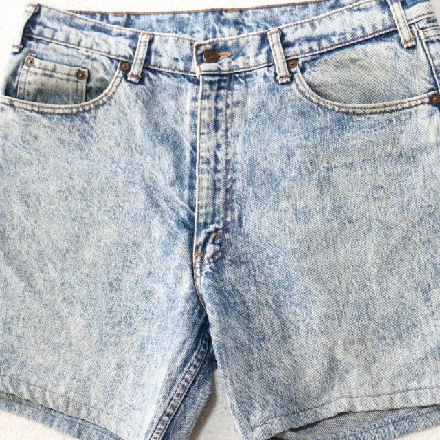 Levi 90s Levi
