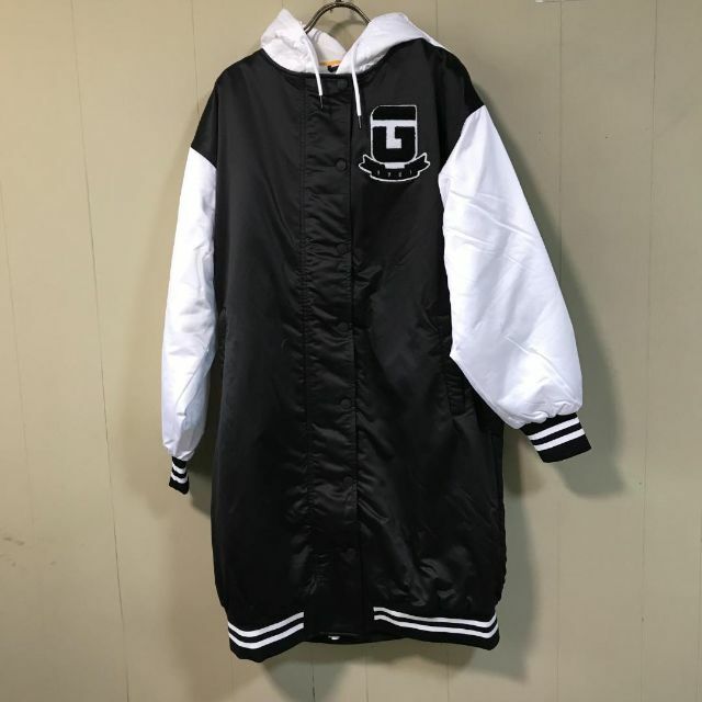 29119タ　GUESS　ロングパーカー　ブラック　S