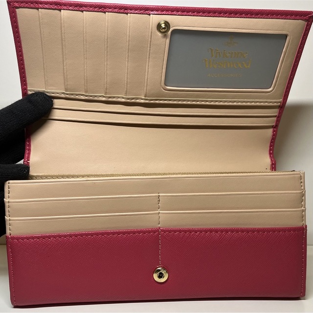 Vivienne Westwood(ヴィヴィアンウエストウッド)の✨新品・在庫限り✨ヴィヴィアンウエストウッド 長財布 ピーチ レディースのファッション小物(財布)の商品写真