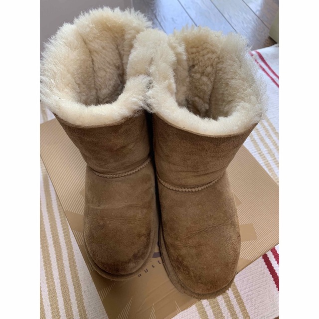 【美品】UGG ✮バックリボン　ムートンブーツ　ネイビー