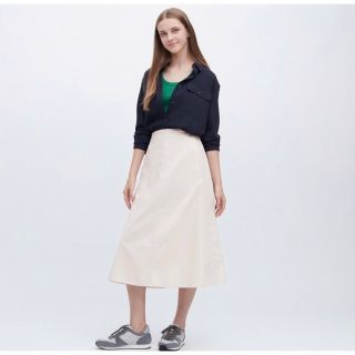 ユニクロ(UNIQLO)のUNIQLOユニクロ☆コットンフレアミディスカート（丈標準75～79cm）(ひざ丈スカート)