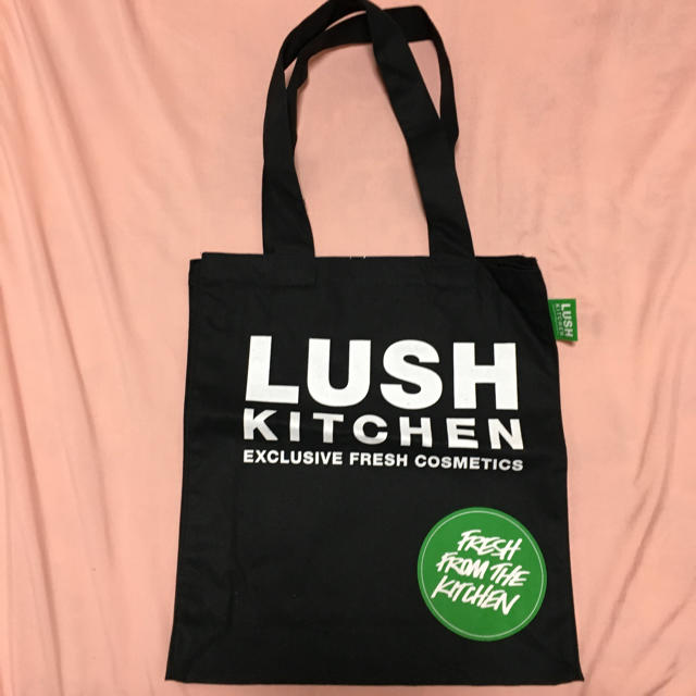 LUSH(ラッシュ)のRisA様 専用ページ LUSH 未使用 トートバック レディースのバッグ(トートバッグ)の商品写真