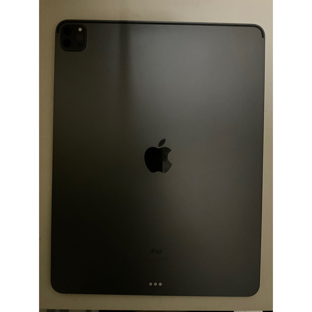 iPad Pro 第4世代12.9インチ256GBWi-Fiモデル及びキーボード