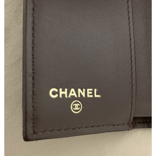 CHANEL(シャネル)のTKTK様専用　CHANEL クラシックスモールフラップウォレット　黒 レディースのファッション小物(財布)の商品写真