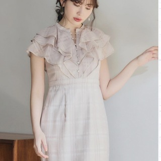 ハーリップトゥ(Her lip to)のHerlipto🤍Split Ruffled Check Dress(ロングワンピース/マキシワンピース)