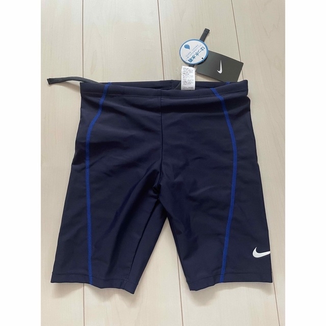 NIKE(ナイキ)の新品　NIKE ナイキ　スクール水着　男子　150 TOMO様専用 キッズ/ベビー/マタニティのキッズ服男の子用(90cm~)(水着)の商品写真