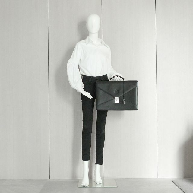 LOEWE(ロエベ)の未使用品 ロエベ ディプロマティコ ビシネスバッグ ブリーフケース ブラック メンズのバッグ(ビジネスバッグ)の商品写真