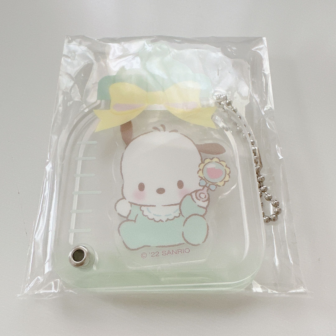 サンリオ(サンリオ)の【⚠️単品購入不可】サンリオ カスタムアクリルチャーム 初期 哺乳瓶 ポチャッコ エンタメ/ホビーのおもちゃ/ぬいぐるみ(キャラクターグッズ)の商品写真
