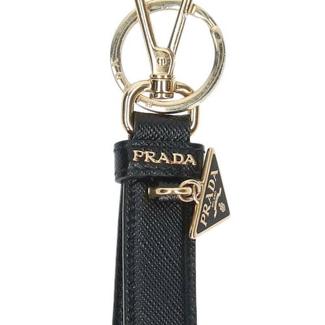 PRADA(プラダ)のプラダ  1PP142 トライアングルロゴサフィアーノキーホルダー メンズ メンズのファッション小物(キーホルダー)の商品写真